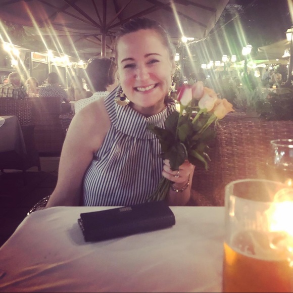 Meet your Posher, Jennifer G - Picture 16 of 16